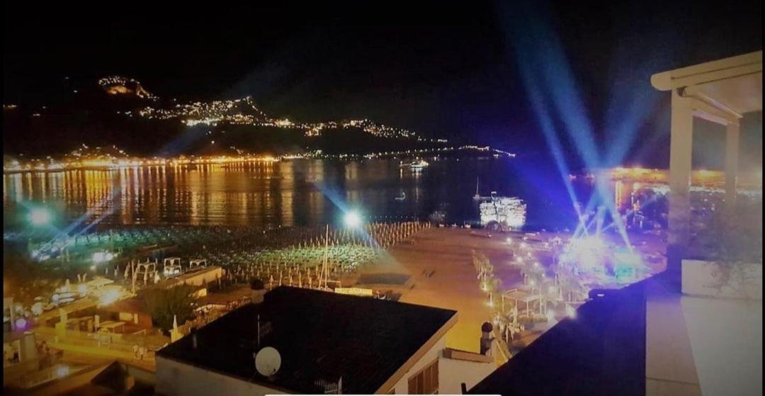 Apartamento Janeta Panoramic Loft Giardini-Naxos Exterior foto