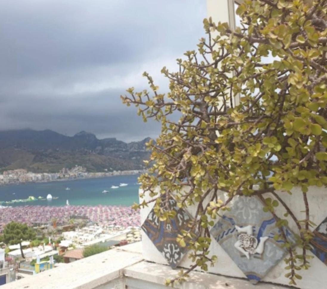 Apartamento Janeta Panoramic Loft Giardini-Naxos Exterior foto