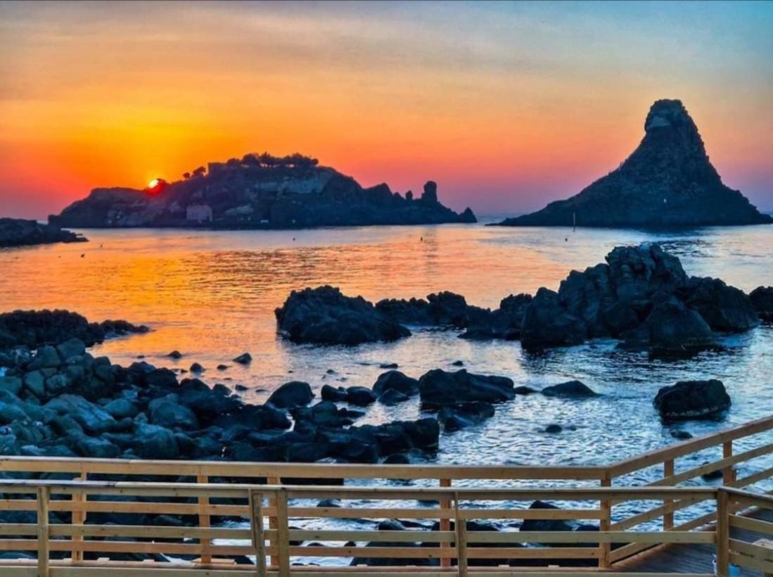 Apartamento Janeta Panoramic Loft Giardini-Naxos Exterior foto